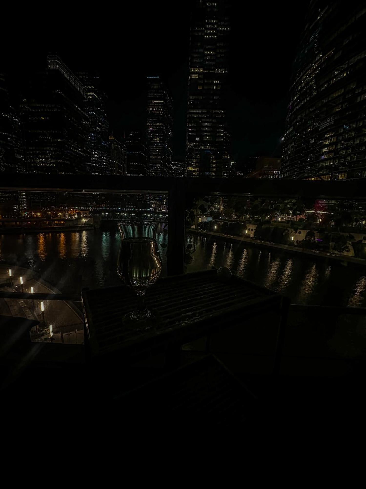Nvcll Chicago Hotel Екстериор снимка