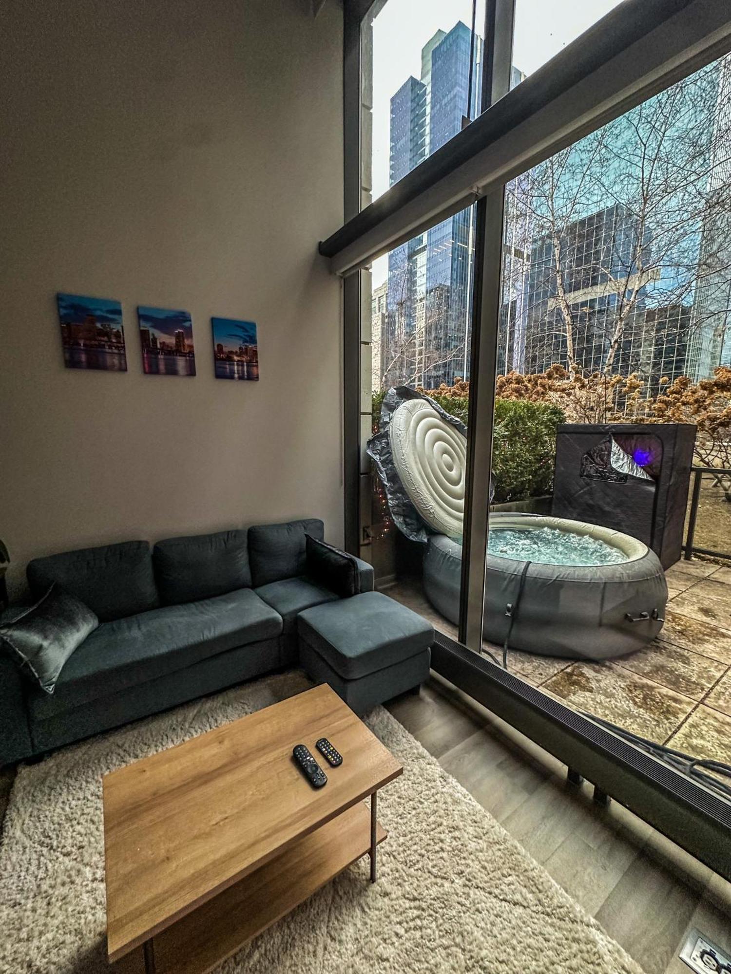 Nvcll Chicago Hotel Екстериор снимка